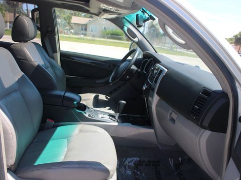 Used 2008 Toyota 4Runner Limited AWD/4WD image 27