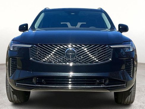 Used 2025 Volvo XC90 B6 Plus image 6