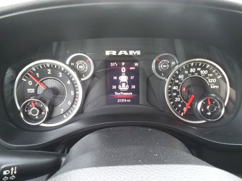 Used 2024 RAM 1500 Big Horn image 15