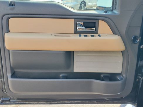 Used 2014 Ford F150 XLT w/ Equipment Group 302A Luxury AWD/4WD image 9