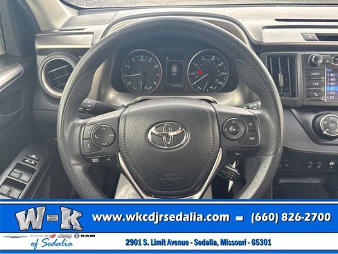 Used 2017 Toyota RAV4 LE AWD/4WD image 35