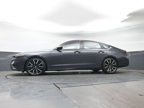 Used 2023 Honda Accord Touring image 31