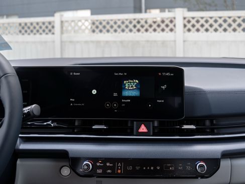 New 2026 Kia Carnival SX FWD image 16