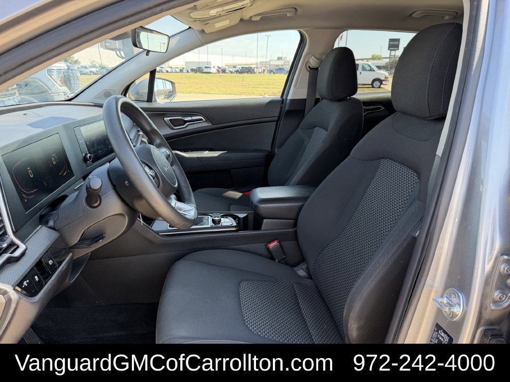Used 2024 Kia Sportage LX FWD image 26