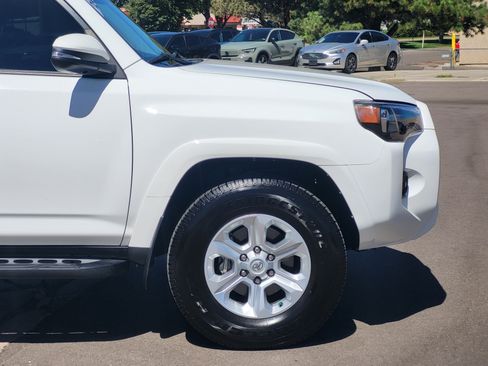 Certified 2024 Toyota 4Runner SR5 Premium AWD/4WD image 7