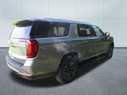 New 2026 GMC Yukon XL Elevation w/ Elevation Premium Package AWD/4WD image 32