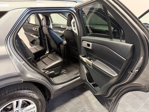 Used 2023 Ford Explorer XLT w/ Equipment Group 202A image 22