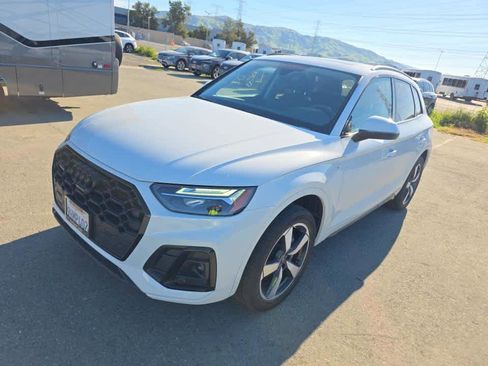 Used 2023 Audi Q5 2.0T Premium Plus w/ Premium Plus Package image 2