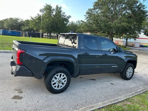 Used 2025 Toyota Tacoma SR5 RWD image 6