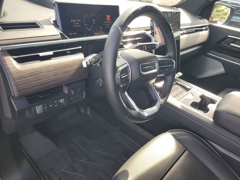 Used 2025 GMC Sierra EV Denali AWD/4WD image 8