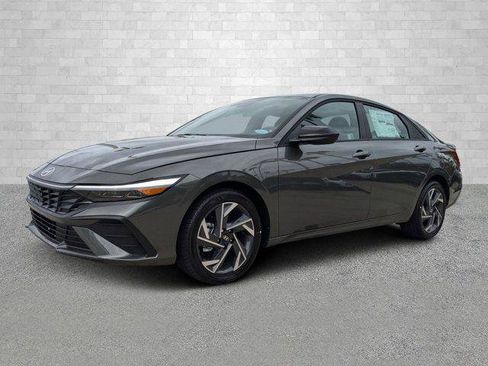 New 2026 Hyundai Elantra Sport FWD image 5