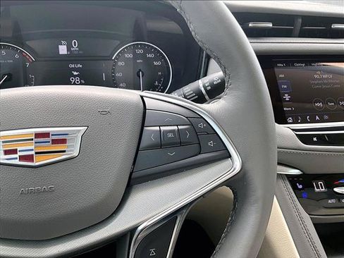 Used 2023 Cadillac XT5 Premium Luxury FWD image 21