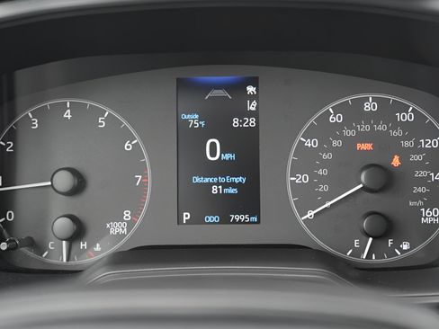 Used 2025 Toyota Corolla LE FWD image 27