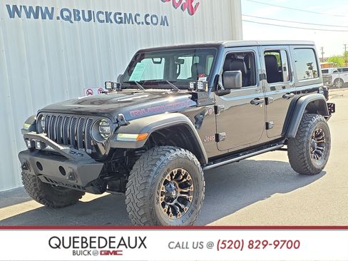 Used 2018 Jeep Wrangler Unlimited Rubicon AWD/4WD image 3