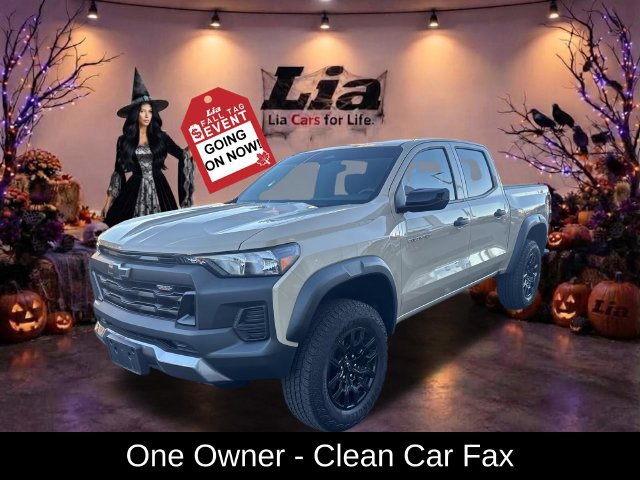 Used 2024 Chevrolet Colorado Trail Boss w/ Advanced Trailering Package AWD/4WD image 8