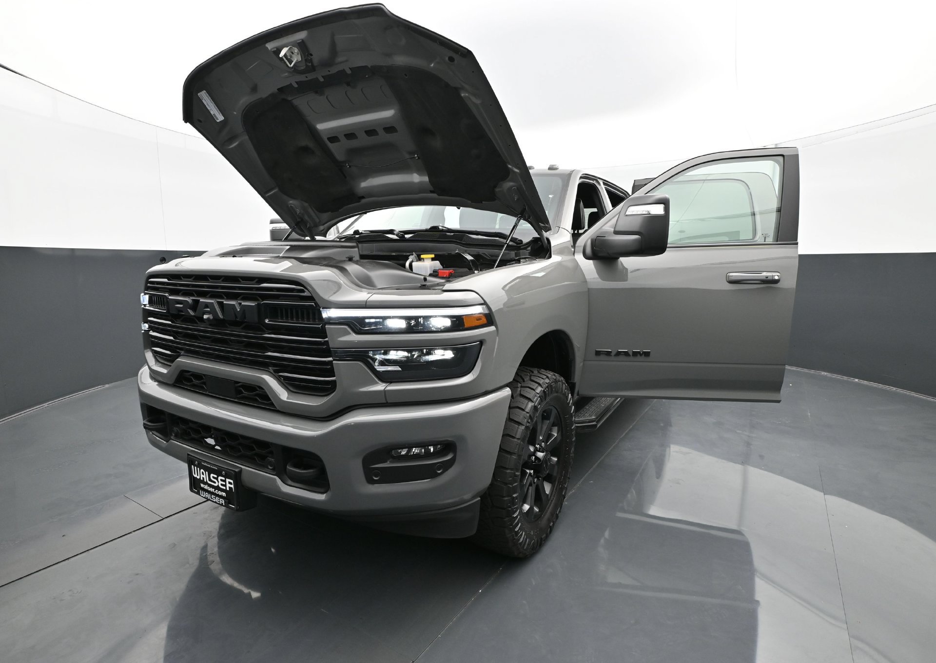 Used 2026 RAM 2500 Laramie w/ Night Edition AWD/4WD image 30