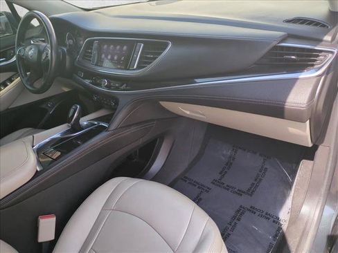 Used 2020 Buick Enclave Essence AWD/4WD image 21