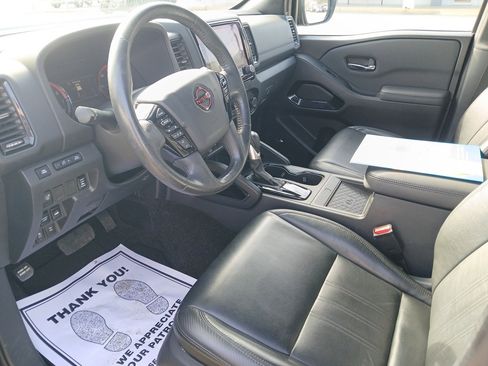 Used 2022 Nissan Frontier PRO-4X w/ Pro-4X Premium Package image 10