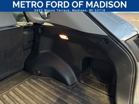 Used 2021 Toyota RAV4 Limited image 38