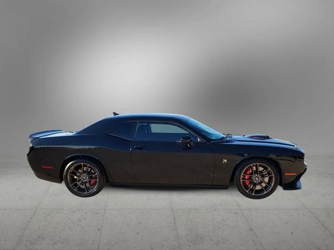 Used 2022 Dodge Challenger R/T Scat Pack w/ Shaker Package image 9