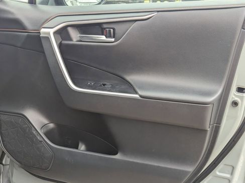 Used 2021 Toyota RAV4 Adventure image 32