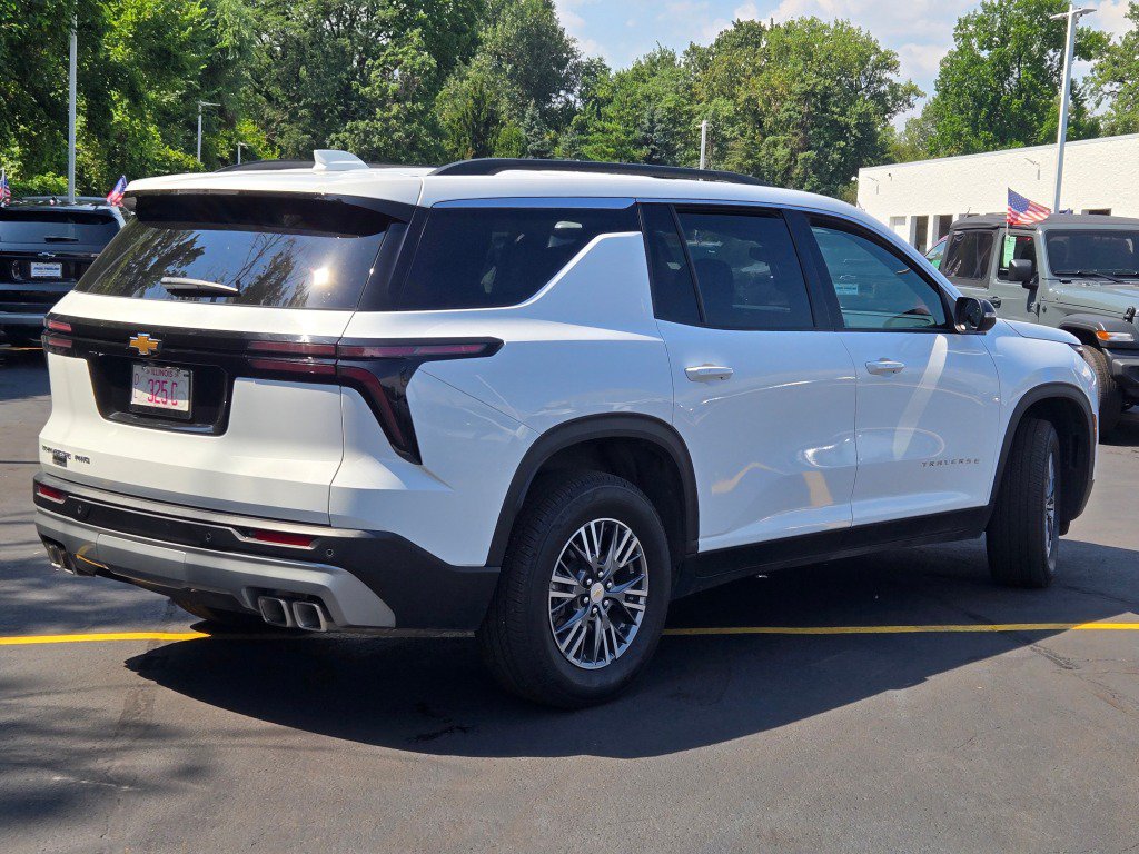 Certified 2026 Chevrolet Traverse LT AWD/4WD image 13