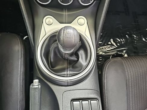 Used 2017 Nissan 370Z Coupe RWD image 29