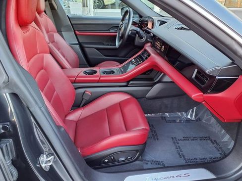 Used 2020 Porsche Taycan 4S image 16