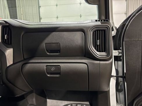 Used 2024 GMC Sierra 2500 Pro AWD/4WD image 22