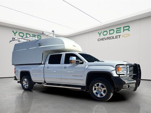 Used 2017 GMC Sierra 3500 Denali w/ Duramax Plus Package image 3