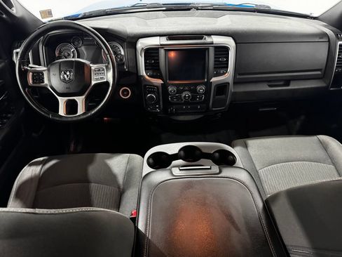 Used 2022 RAM 1500 Warlock AWD/4WD image 32