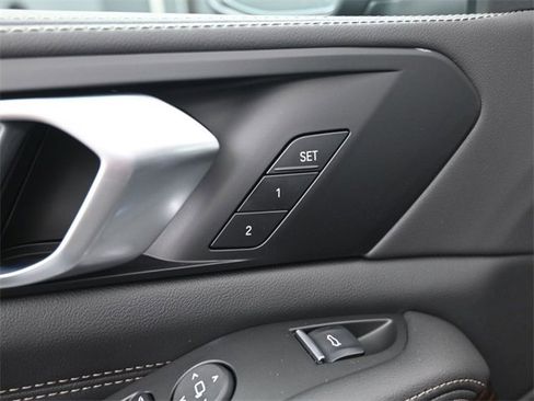 New 2026 BMW X5 sDrive40i w/ Premium Package image 21