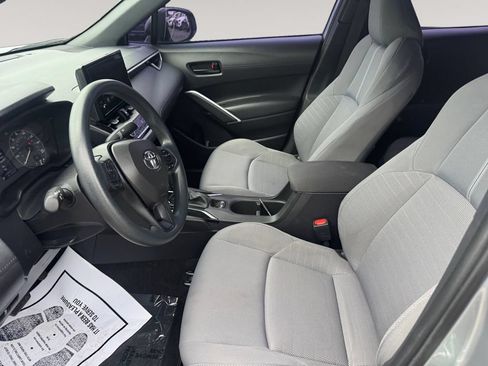 Used 2024 Toyota Corolla Cross AWD Hybrid image 9