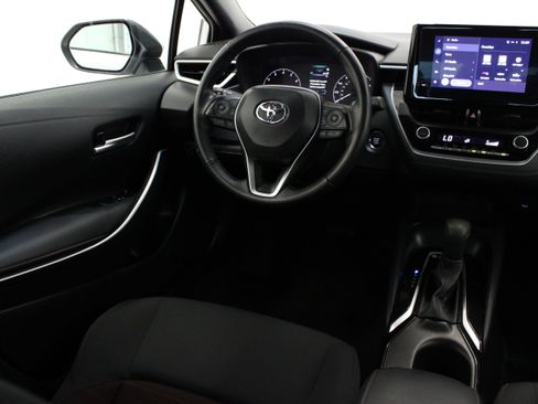 Used 2025 Toyota Corolla SE FWD image 27