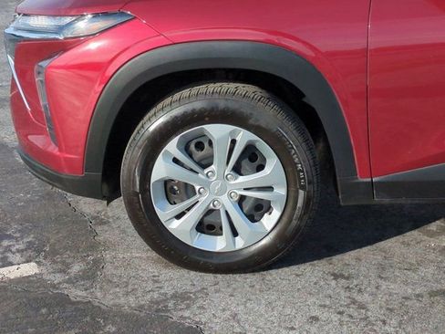 Used 2024 Chevrolet Trax LS image 7