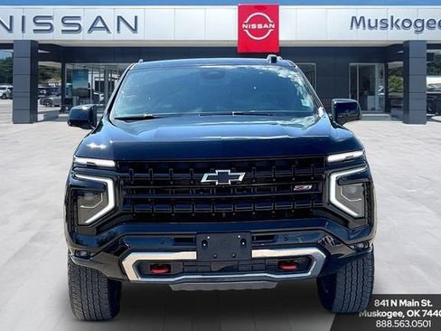 Used 2025 Chevrolet Tahoe Z71 AWD/4WD image 2