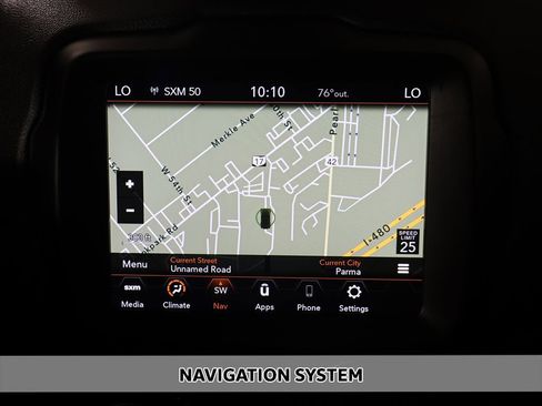 Used 2023 Jeep Renegade Latitude AWD/4WD image 3