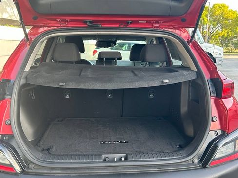 Used 2023 Hyundai Kona SEL AWD/4WD image 36