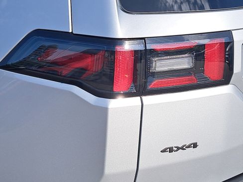 New 2026 Jeep Cherokee Laredo AWD/4WD image 30