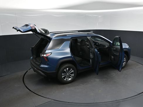 New 2026 Chevrolet Equinox LT w/ Safety and Technology Package FWD image 45