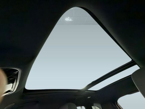 Certified 2026 Land Rover Range Rover Velar Dynamic SE image 14