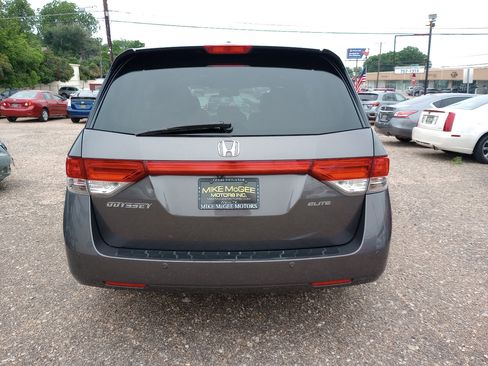 Used 2016 Honda Odyssey Touring Elite image 6
