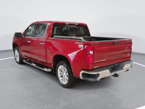 Used 2021 Chevrolet Silverado 1500 LTZ w/ LTZ Convenience Package II AWD/4WD image 7