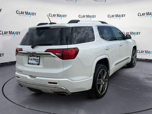 Used 2019 GMC Acadia Denali w/ Technology Package FWD image 5