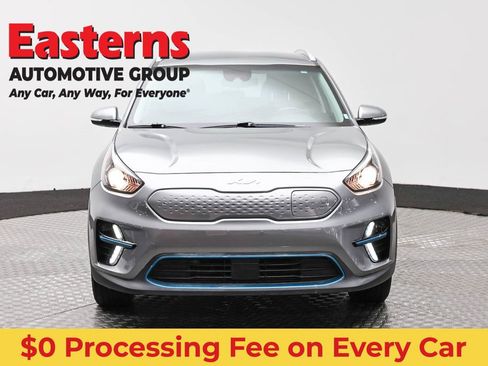 Used 2022 Kia Niro EX FWD image 2