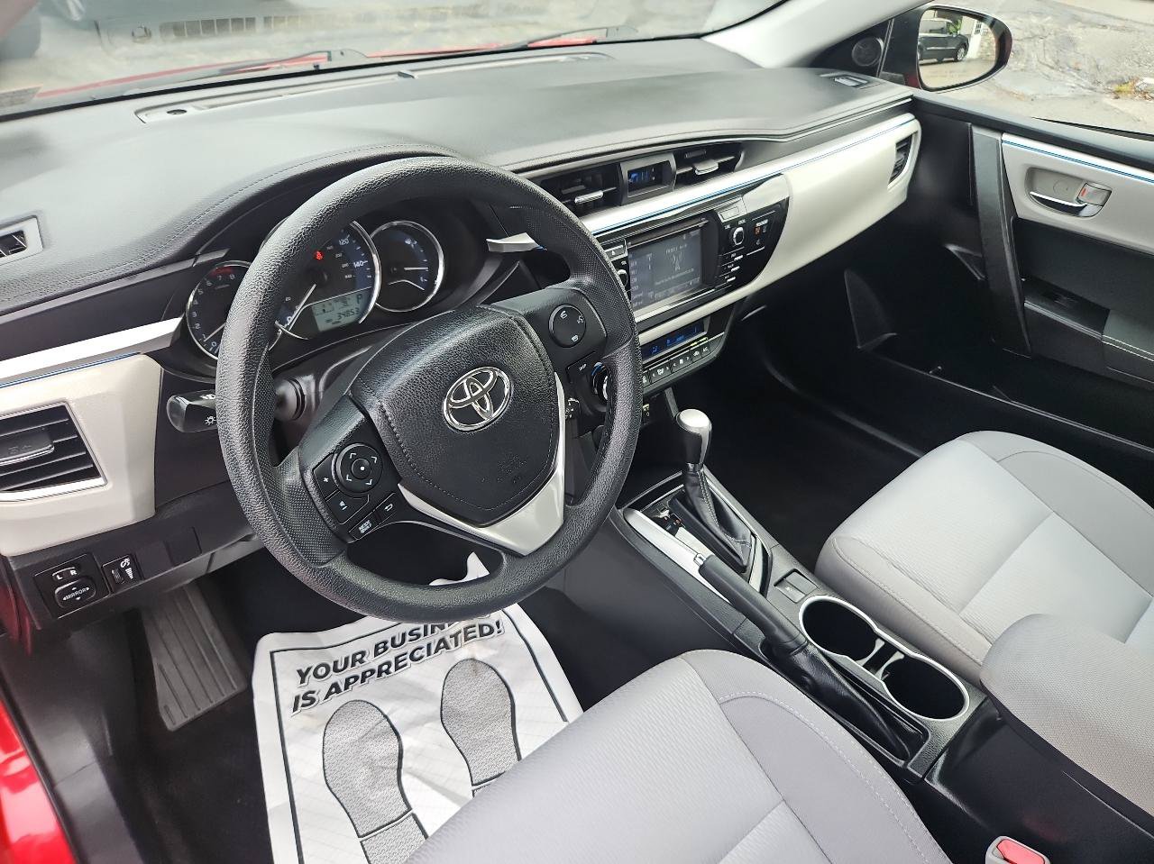 Used 2016 Toyota Corolla LE FWD image 15