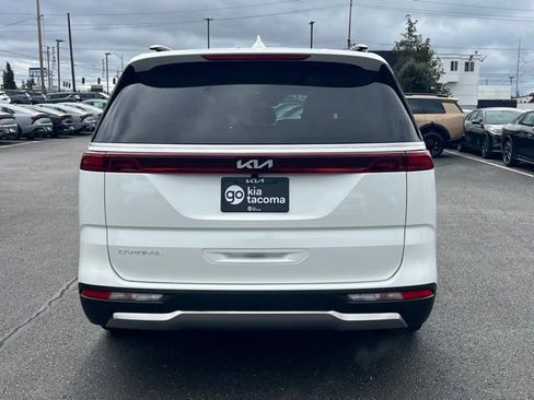 Certified 2024 Kia Carnival SX image 10