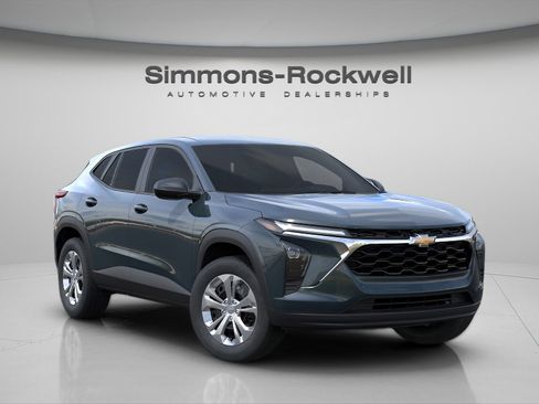 New 2026 Chevrolet Trax LS FWD image 1