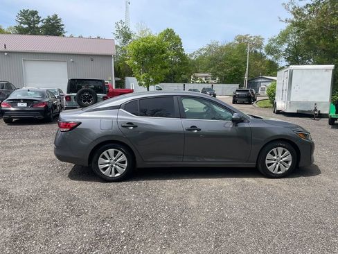 Used 2025 Nissan Sentra S FWD image 4