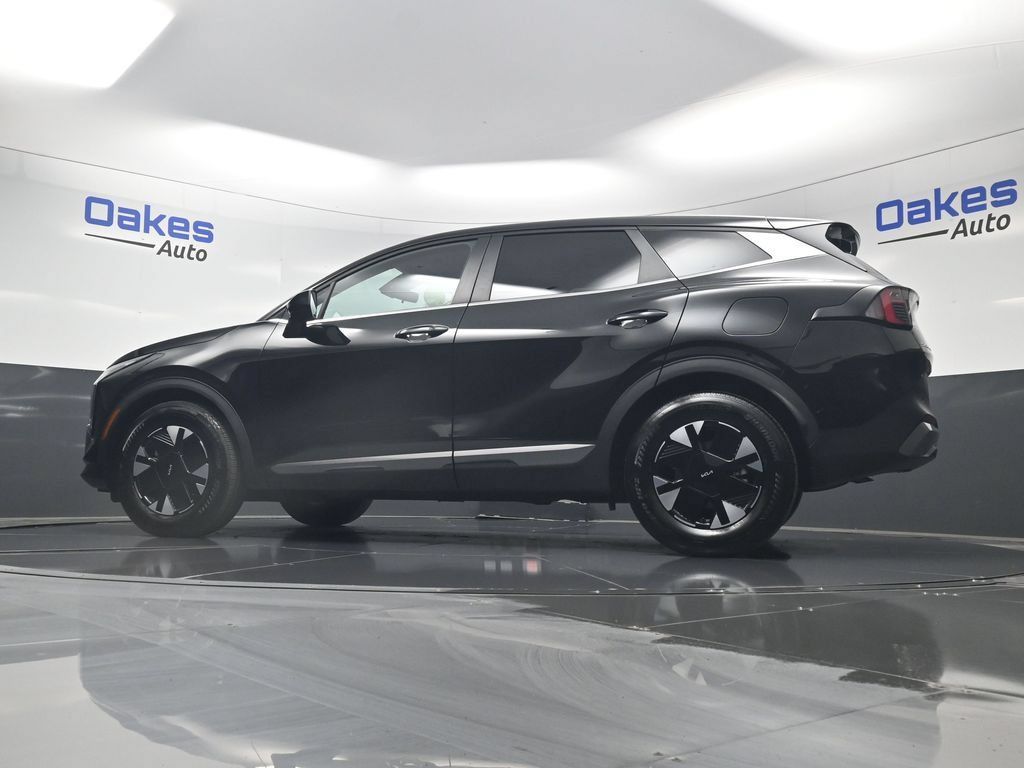 Certified 2026 Kia Sportage LX FWD image 39